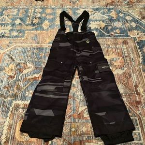 Jacket and pants snowboard set, black, grey, white, and neon